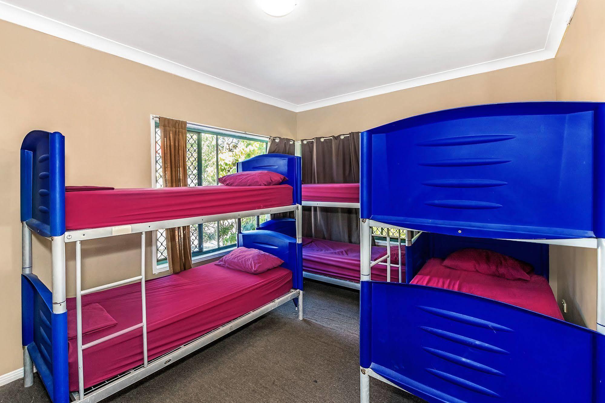 Sleeping Inn Backpackers Resort Guldkusten Exteriör bild
