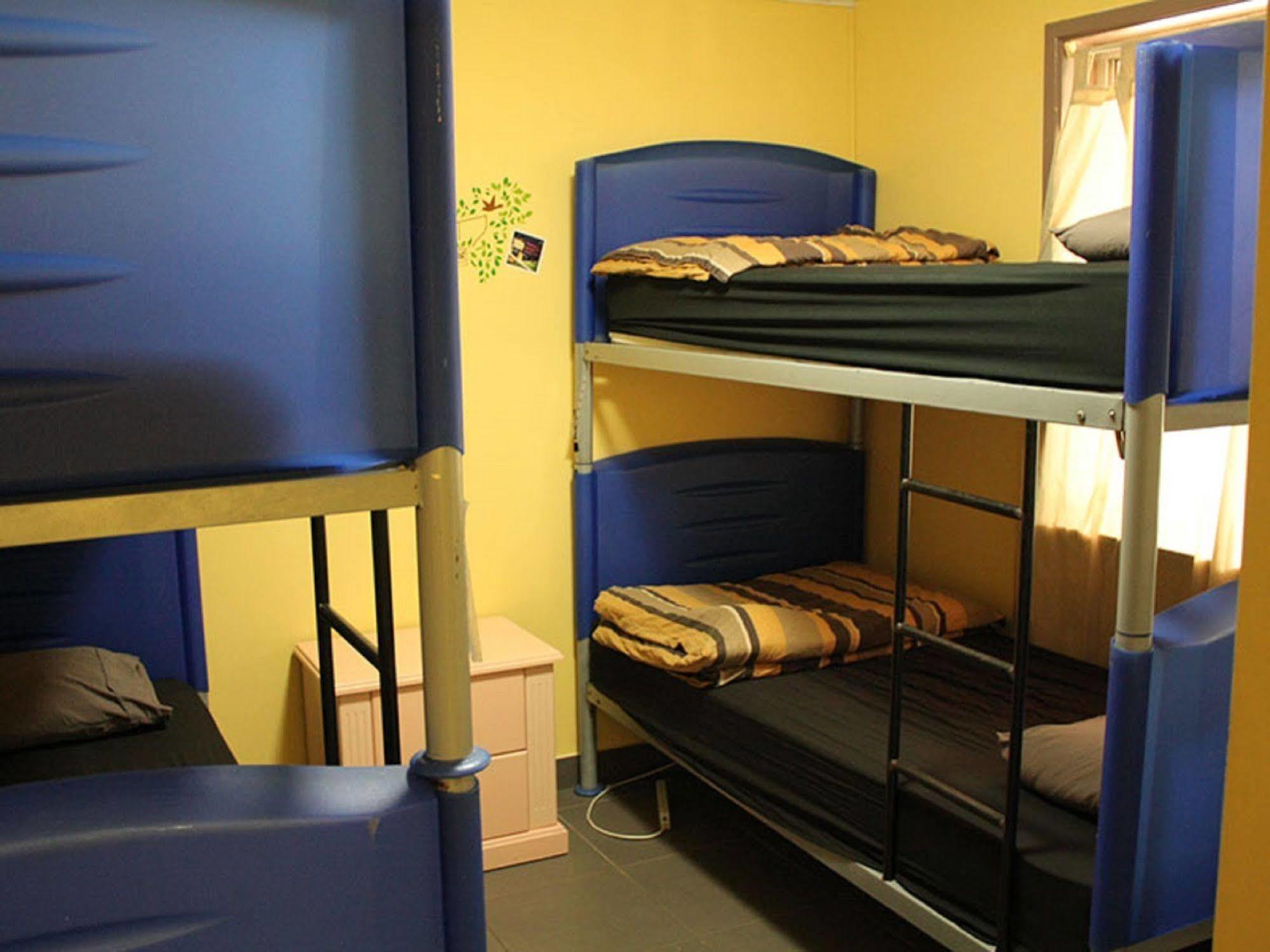 Sleeping Inn Backpackers Resort Guldkusten Exteriör bild